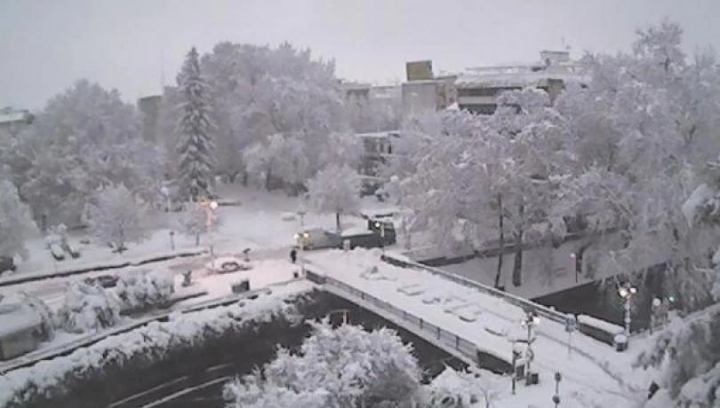 Σε ετοιμότητα για το νέο κύμα κακοκαιρίας – Ξεπέρασε το μισό μέτρο το χιόνι στα ορεινά των Τρικάλων